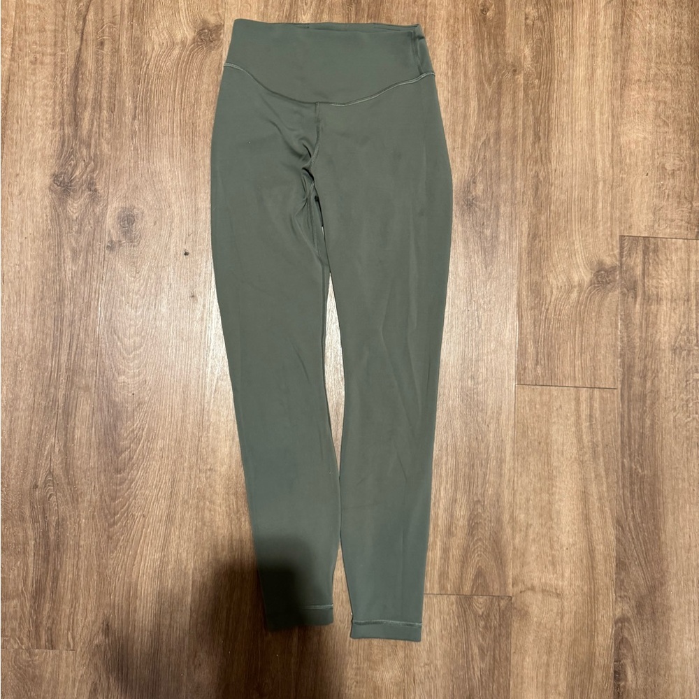Lululemon Wunder Green size 4 leggings